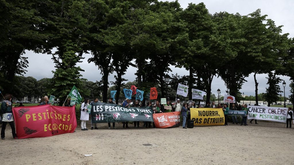 Contestation de la loi Duplomb : la pétition contre le texte a dépassé les 500 000 signatures nécessaires à l'organisation d'un nouveau débat