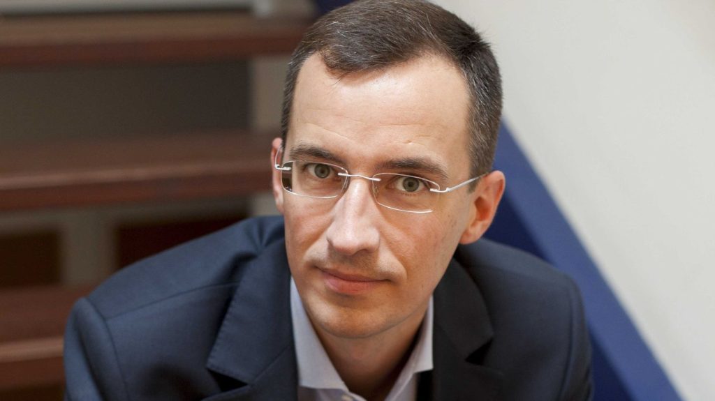 Le milliardaire Pierre-Edouard Stérin entendu comme suspect libre dans le cadre d'une enquête sur le financement de campagnes électorales du RN