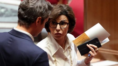 :
    le dernier publié



  



  




      

  

  
    
    Les affaires judiciaires de Rachida Dati vont-elles contrarier ses ambitions politiques ?

          Rachida Dati est renvoyée en correctionnelle avec Carlos Ghosn pour corruption et trafic d'influence. La date du procès sera fixée fin septembre, un calendrier qui a son importance, pour celle qui veut être candidate aux municipales à Paris en 2026.
    
    

      
              
          Diffusé le 23/07
                      
            



  

  
  
    
        2min