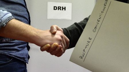 Réforme de l'assurance-chômage : cinq questions sur le durcissement des conditions des ruptures conventionnelles envisagé par le gouvernement