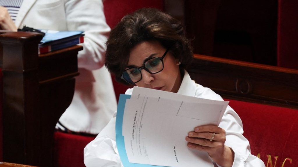 Les sénateurs adoptent en deuxième lecture la réforme de l'audiovisuel public