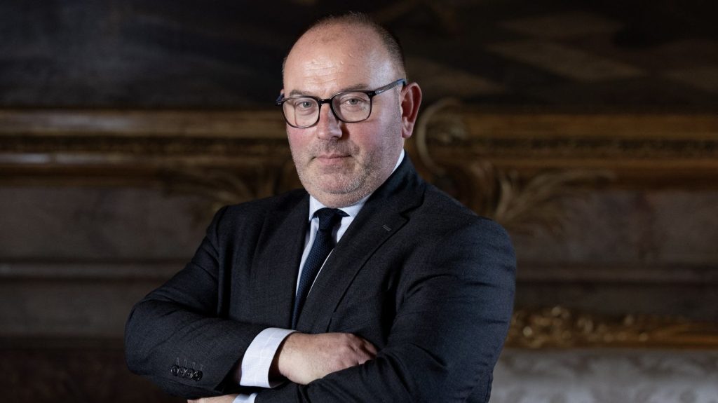 Le sénateur à l'origine de la loi Duplomb dénonce une pétition "instrumentalisée par l'extrême gauche et par les écologistes"