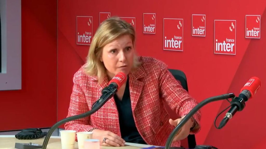 Une nouvelle dissolution de l'Assemblée nationale "ne servirait à rien", selon Yaël Braun-Pivet