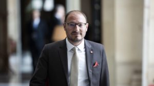 ZEvent 2025 : le député macroniste Denis Masséglia annonce sa participation au marathon caritatif de streamers et crée la polémique