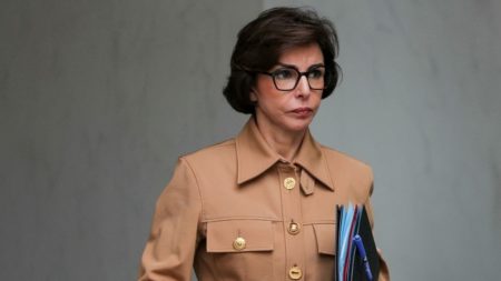 Rachida Dati maintient sa candidature face à Michel Barnier lors de la législative partielle à Paris