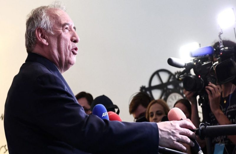 Budget 2026 : le Premier ministre n'entend pas toucher aux deux jours fériés spécifiques de l'Alsace-Moselle