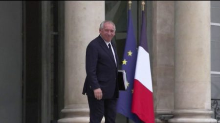 François Bayrou : une rentrée politique à haut risque