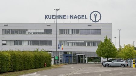 Face à la destruction de contraceptifs décidée par les Etats-Unis, la France assure n'avoir "aucun moyen" de "réquisitionner les stocks"