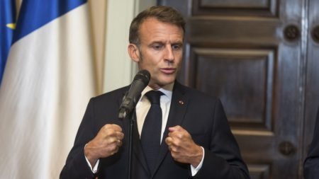 Emmanuel Macron dénonce le plan d'occupation israélien à Gaza, "un désastre annoncé d'une gravité sans précédent"