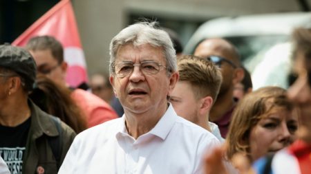 Jean-Luc Mélenchon appelle à la censure de François Bayrou et soutient le mouvement de blocage du 10 septembre