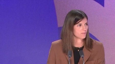 Mort du streameur Jean Pormanove : "On a eu un échange extrêmement tendu avec Kick", relate la ministre du Numérique, Clara Chappaz
