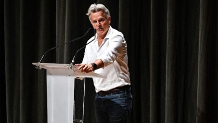 Le Parti communiste va proposer un "pacte pour la France" avec 500 milliards d'euros d'investissements