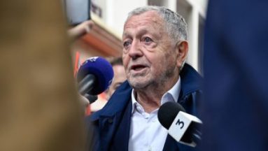 "Il n'a rien d'un homme politique" : comment Jean-Michel Aulas, ancien patron de l'OL, s'est mué en candidat aux municipales à Lyon