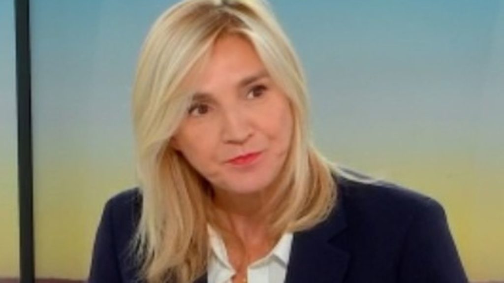 "C'est la parfaite incarnation du 'en même temps' et d'une certaine forme de langue de caoutchouc", estime la sénatrice LR de Paris Agnès Evren, en réaction aux premières prises de position de Sébastien Lecornu