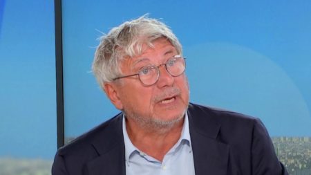 Budget : "Quand vous baissez les dépenses publiques, vous baissez le pouvoir d'achat, vous avez un effet récessif sur l'économie", souligne Éric Coquerel, élu LFI de Seine-Saint-Denis