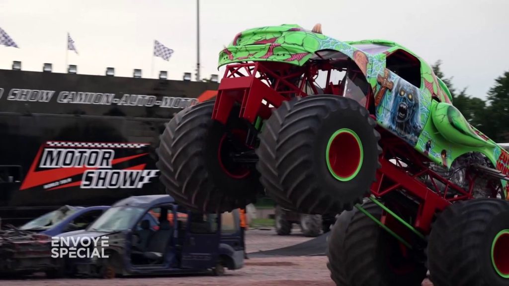 :
    Vidéo




  



  




  
  "Du bruit, beaucoup de bruit, et de la casse !" Les Monster trucks venus des Etats-Unis font le show en France