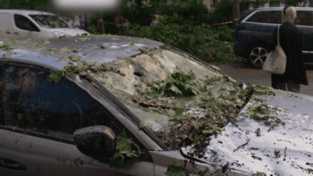 Tarifs des assurances auto en hausse après grêle et inondations Intempéries : grêle, inondations... Les tarifs des assurances auto en hausse