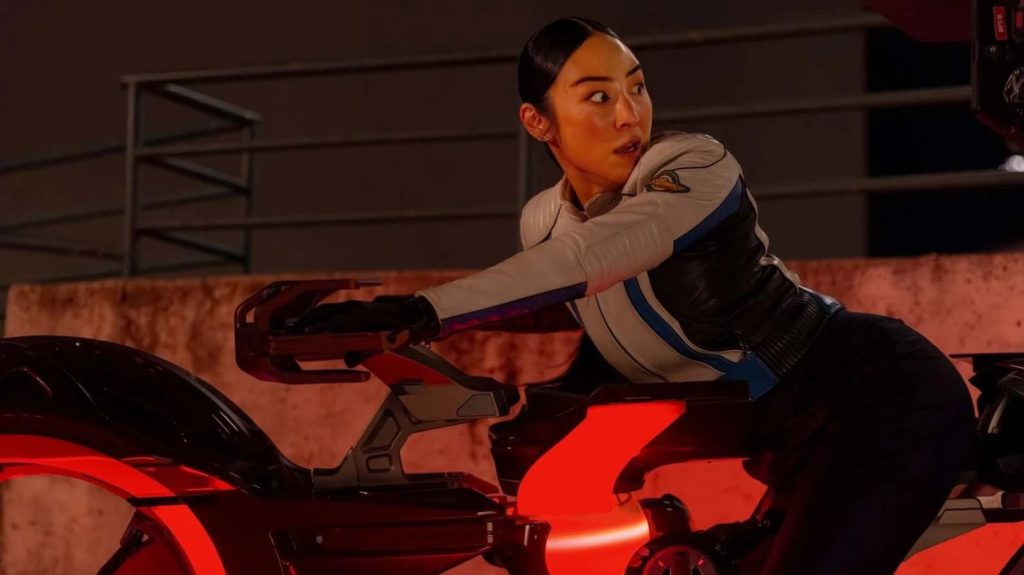 "Tron: Arès" : sans être précurseur, le film s'amuse habilement avec les règles de la saga de science-fiction devenue culte