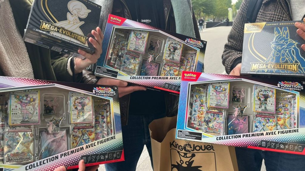 :
    Reportage




  



  




  
  "Ce coffret à 55 euros, il en vaudra peut-être 650 dans cinq ans" : entre passion et spéculation, ces trentenaires collectionnent les cartes Pokémon