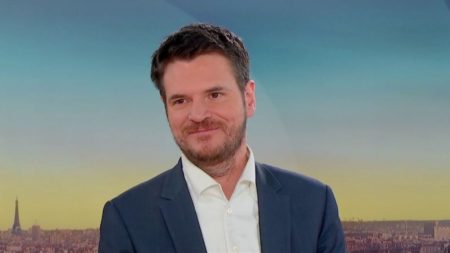 Budget 2026 : "Le coût politique va être très lourd", prévient le politologue Benjamin Morel