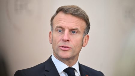 Crise politique : Emmanuel Macron nommera un Premier ministre d'ici vendredi soir, affirme l'Elysée