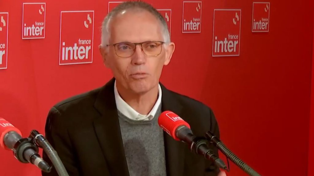 Interdiction des véhicules thermiques en 2035 dans l’UE : Tavares appelle à ne pas être dogmatique Interdiction de la vente de véhicules thermiques en 2035 dans l'UE : Carlos Tavares appelle à "ne pas être dogmatique"