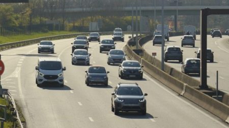 :
    Vidéo




  



  




  
  Prendre un SUV en leasing, un jackpot pour le secteur automobile