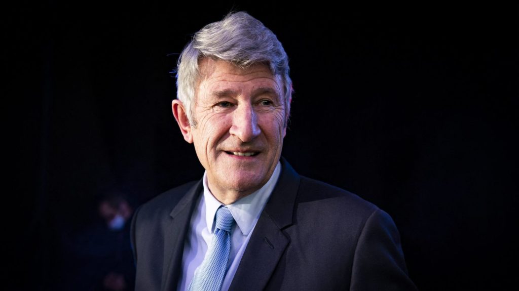 :
    Enquête



  



  




      

  

  
        
      


  
  


      :
    Enquête



  



  




    
    "Mémoricide", "Populicide"... Philippe de Villiers est-il un phénomène littéraire ?