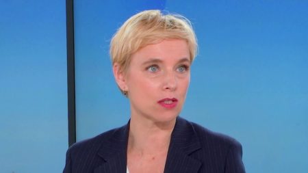 Motions de censure : "Il y a un choix d'isolement de la part du Parti socialiste", constate Clémentine Autain, députée apparentée écologiste de Seine-Saint-Denis