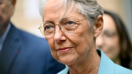 Conditions, coût, réactions : trois questions sur la suspension de la réforme des retraites évoquée par Elisabeth Borne