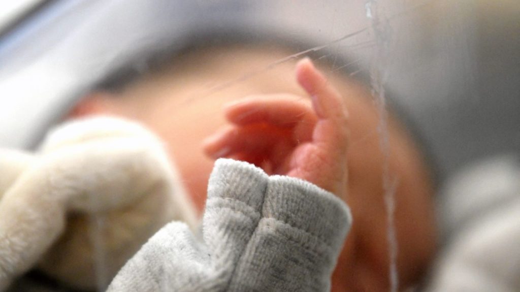 Budget de la Sécurité sociale : adoption du nouveau congé de naissance en première lecture Budget de la Sécurité sociale : les députés approuvent la création d'un nouveau congé de naissance en première lecture