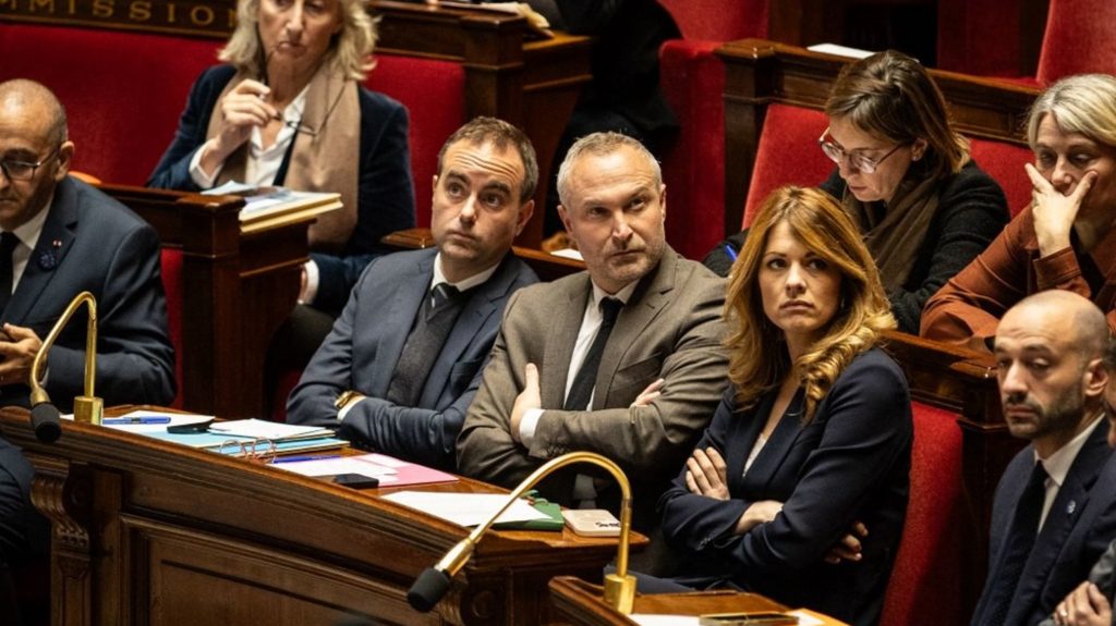 Budget de la Sécurité sociale : débats interrompus à l’Assemblée, texte amendé envoyé au Sénat Budget de la Sécurité sociale : les débats s'interrompent à l'Assemblée nationale faute de temps, le texte amendé est envoyé au Sénat