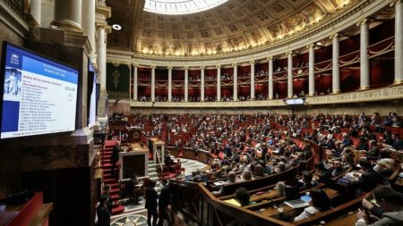 Budget de la Sécurité sociale : l’Assemblée rejette le gel des pensions et minima sociaux 2026 Budget de la Sécurité sociale : l'Assemblée nationale rejette largement le gel des pensions de retraites et des minima sociaux en 2026