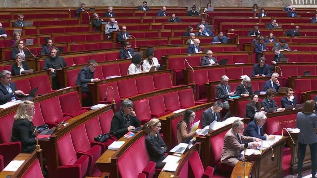 "Clairement, on n'y arrivera pas" : les débats sur le budget s'enlisent à mesure que l'échéance du 23 novembre se rapproche