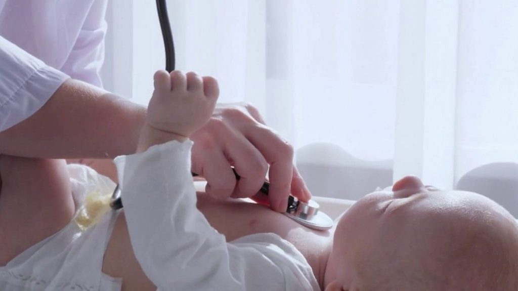 Congé de naissance prolongé : deux mois supplémentaires pour les parents Congé de naissance : deux mois supplémentaires pour les parents