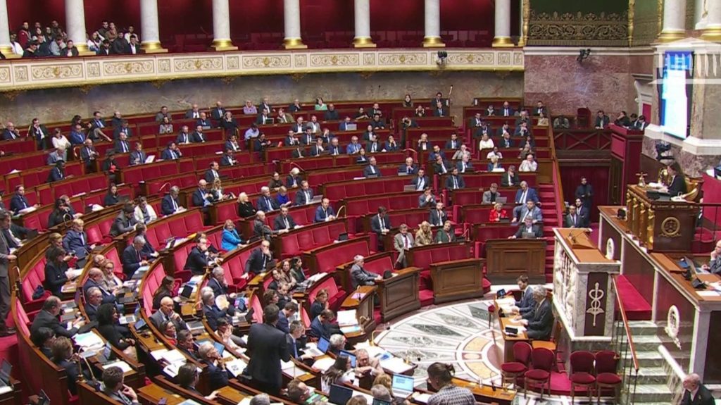 Fortunes improductives et taxes sur les holdings : budget 2026 fera-t-il payer plus ? Impôt sur la fortune improductive, taxe sur les holdings... Le budget 2026 va-t-il faire payer plus aux grosses fortunes ?