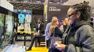 :
    le dernier publié



  



  




      

  

  
    
    "Pourquoi ce serait forcément le garçon qui sauve la fille ?" : le jeu vidéo n'est plus uniquement un monde d'hommes

          Rendez-vous annuel des passionné(e)s du jeu vidéo, la Paris Games Week se déroule à Paris, porte de Versailles, jusqu’au 2 novembre. Et cette année, un cliché vole en éclat, chiffres à l’appui : en 2025, les femmes y ont pris toute leur place.
    
    

      
              
          Diffusé le 01/11
                      
            



  

  
  
    
        5min