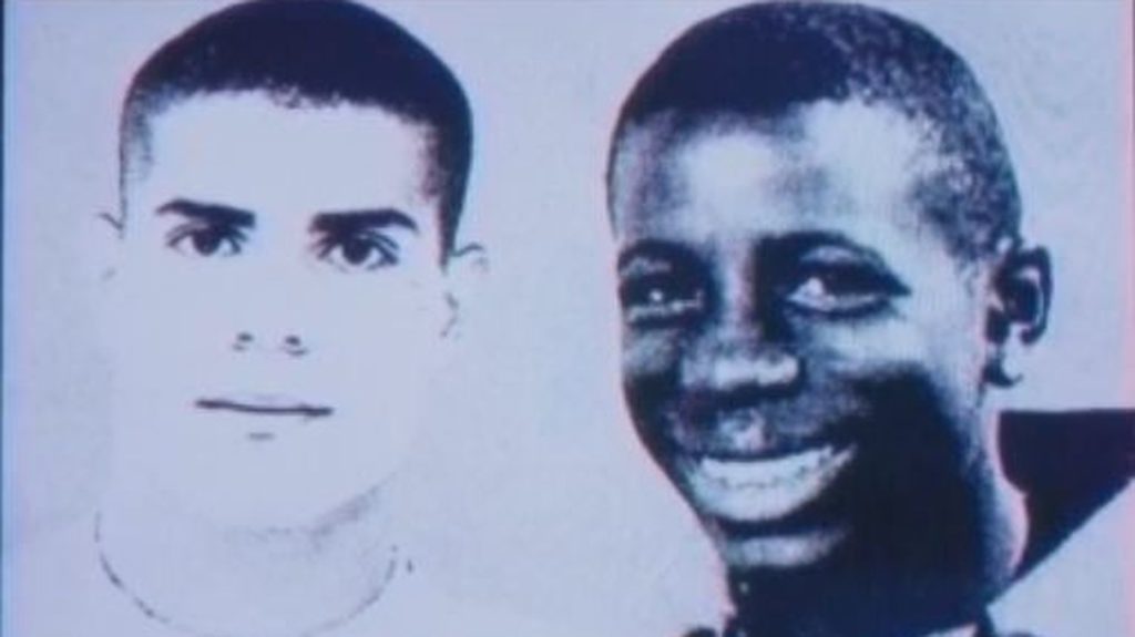 Jeunes: mensonges des autorités et émeutes des banlieues 2005 :
Vidéo
"Une nouvelle fois, on va faire porter le chapeau aux jeunes" : comment les mensonges des autorités ont mené aux émeutes des banlieues en 2005