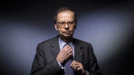 Louis Schweitzer, ancien PDG de Renault, meurt à 83 ans Louis Schweitzer, ancien PDG de Renault, est mort à 83 ans