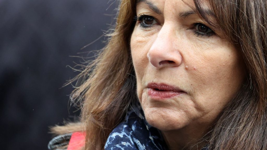 Municipales 2026 à Paris : pour Anne Hidalgo, "ça fait longtemps que Rachida Dati aurait dû abandonner son mandat"
