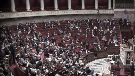 Réforme des retraites : suspension et qui sont les Français directement concernés ? Suspension de la réforme des retraites : qui sont les Français directement concernés ?