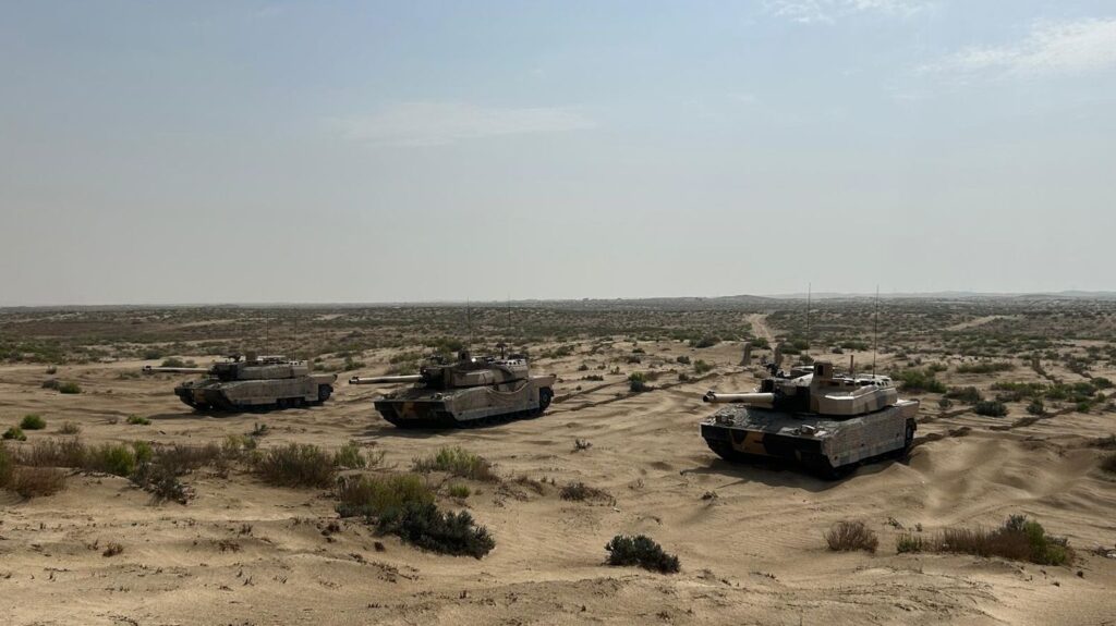 :
    Reportage




  



  




  
  "Ici, on est plus souple et plus réactif" : à Abou Dhabi, revue des forces françaises en marge de la visite d’Emmanuel Macron