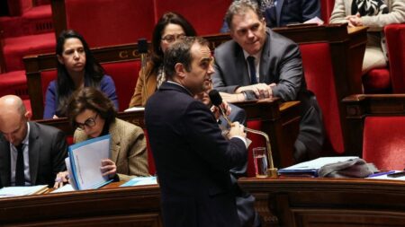 Budget 2026 : Lecornu convaincu qu’un compromis est possible si les calculs politiques tombent Budget 2026 : Sébastien Lecornu "persuadé" qu'un compromis "est possible si les calculs politiques sont mis de côté"