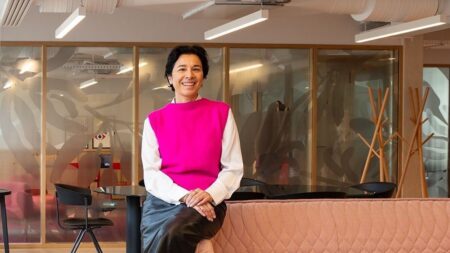 :
    Grand entretien




  



  




  
  "La culture est là pour maintenir des canaux de communication quand les autres canaux sont plus compliqués", affirme Eva Nguyen Binh, présidente de l'Institut français