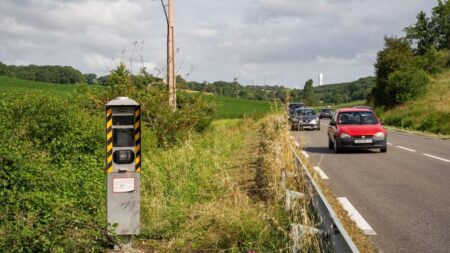 Délit pour excès de vitesse au moins 50 km/h: changements à partir du 29 décembre Que va changer, à partir du 29 décembre, la qualification de délit pour un excès de vitesse d'au moins 50 km/h ?