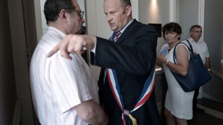 Le maire de Mont-de-Marsan conduisait depuis 4 ans malgré l'annulation de son permis, la procureure ouvre une "procédure"