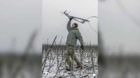 Regards de photographes: actualité vue autrement grâce aux clichés AFP Montrer l'actualité récente autrement
"Regards de photographes" (La Découverte) rassemble des clichés de l'Agence France Presse pour donner à voir ce qu'on connaît déjà, mais comme on ne l'a jamais vu.