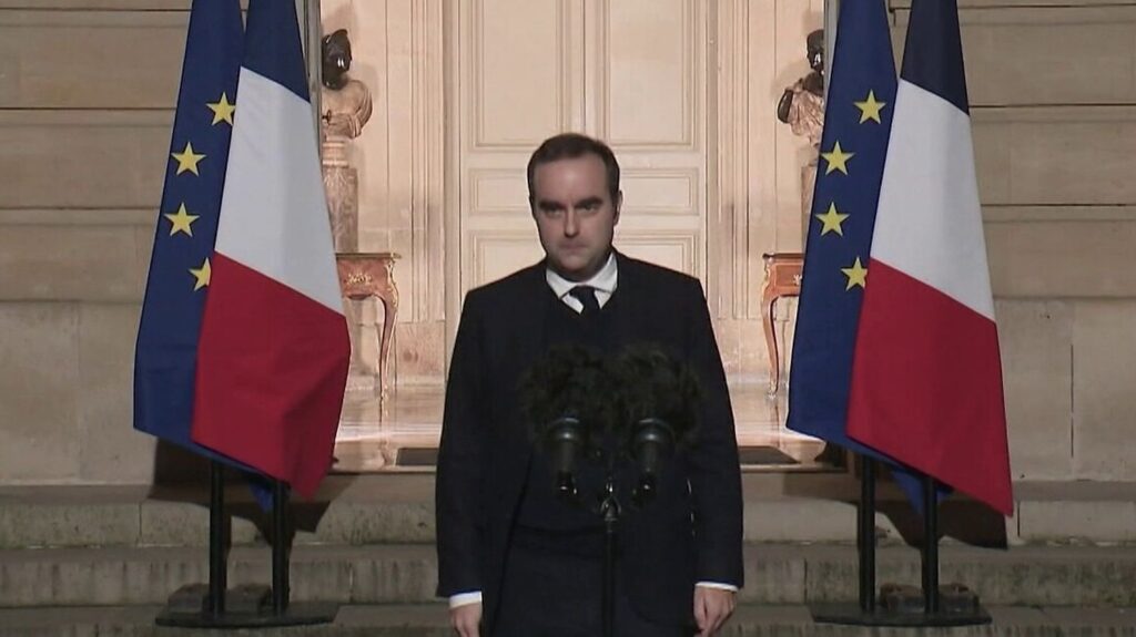 Fin des avantages à vie des Premiers ministres et des ministres de l’Intérieur Fin des avantages à vie pour les Premiers ministres et les ministres de l'Intérieur