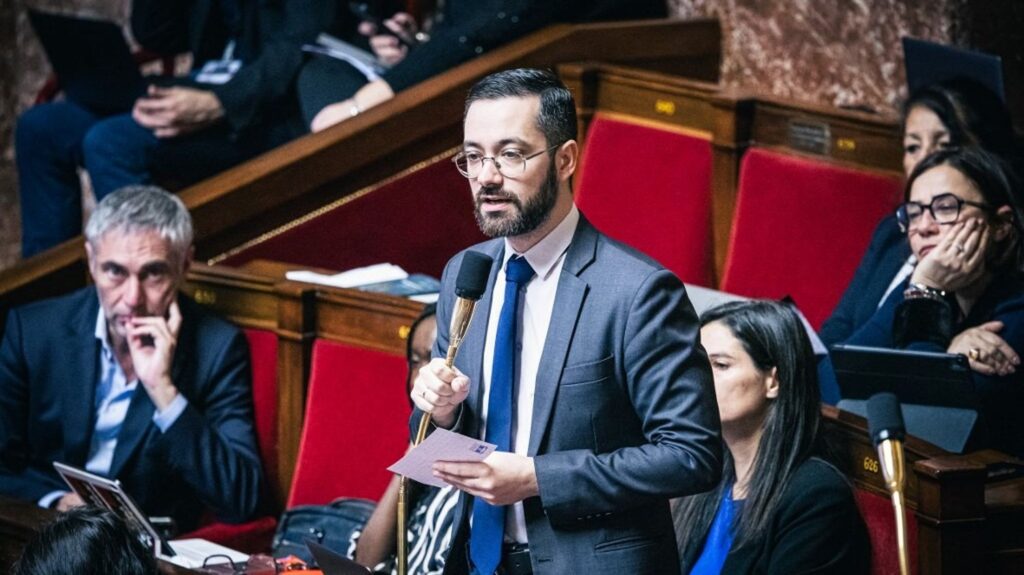 Le député insoumis David Guiraud, poursuivi pour injure publique à caractère antisémite par Meyer Habib, a été relaxé