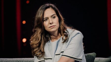 Municipales 2026 : Sarah Knafo, eurodéputée Reconquête, annonce sa candidature à la mairie de Paris